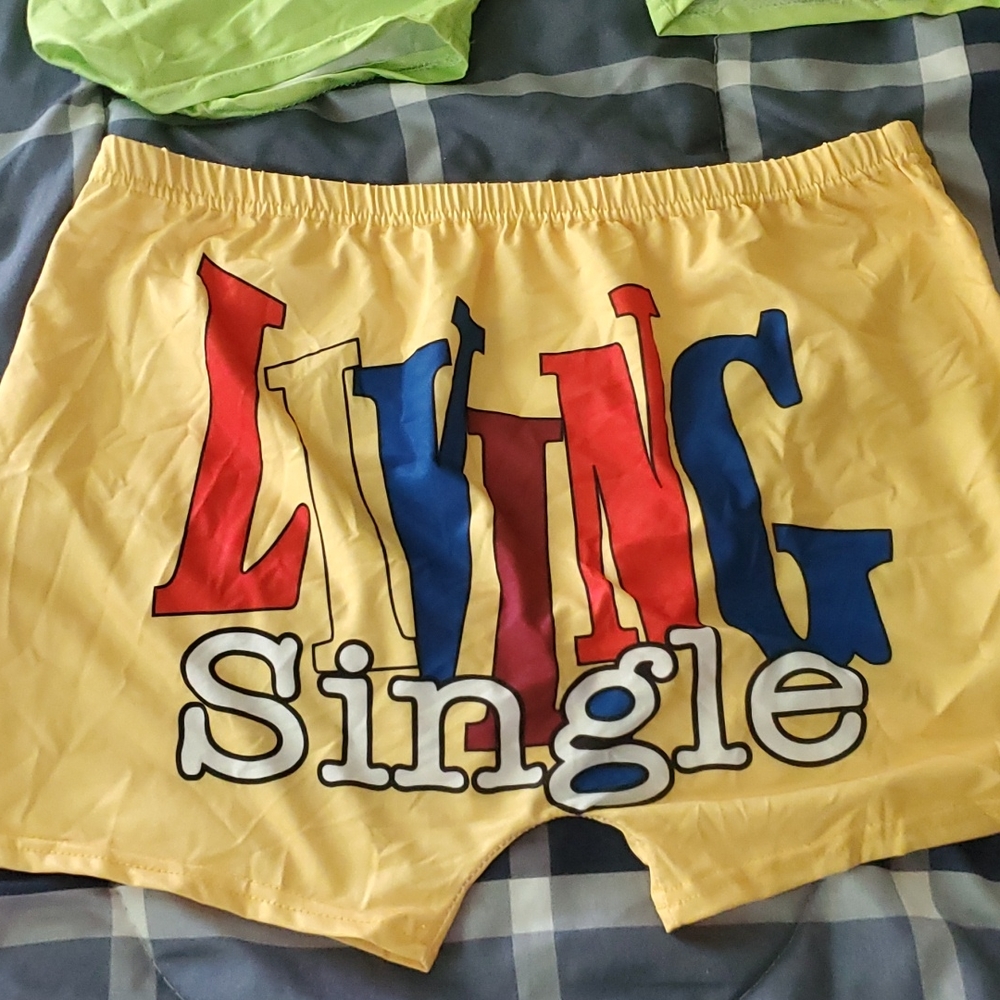Booty shorts - Picture 4 of 6